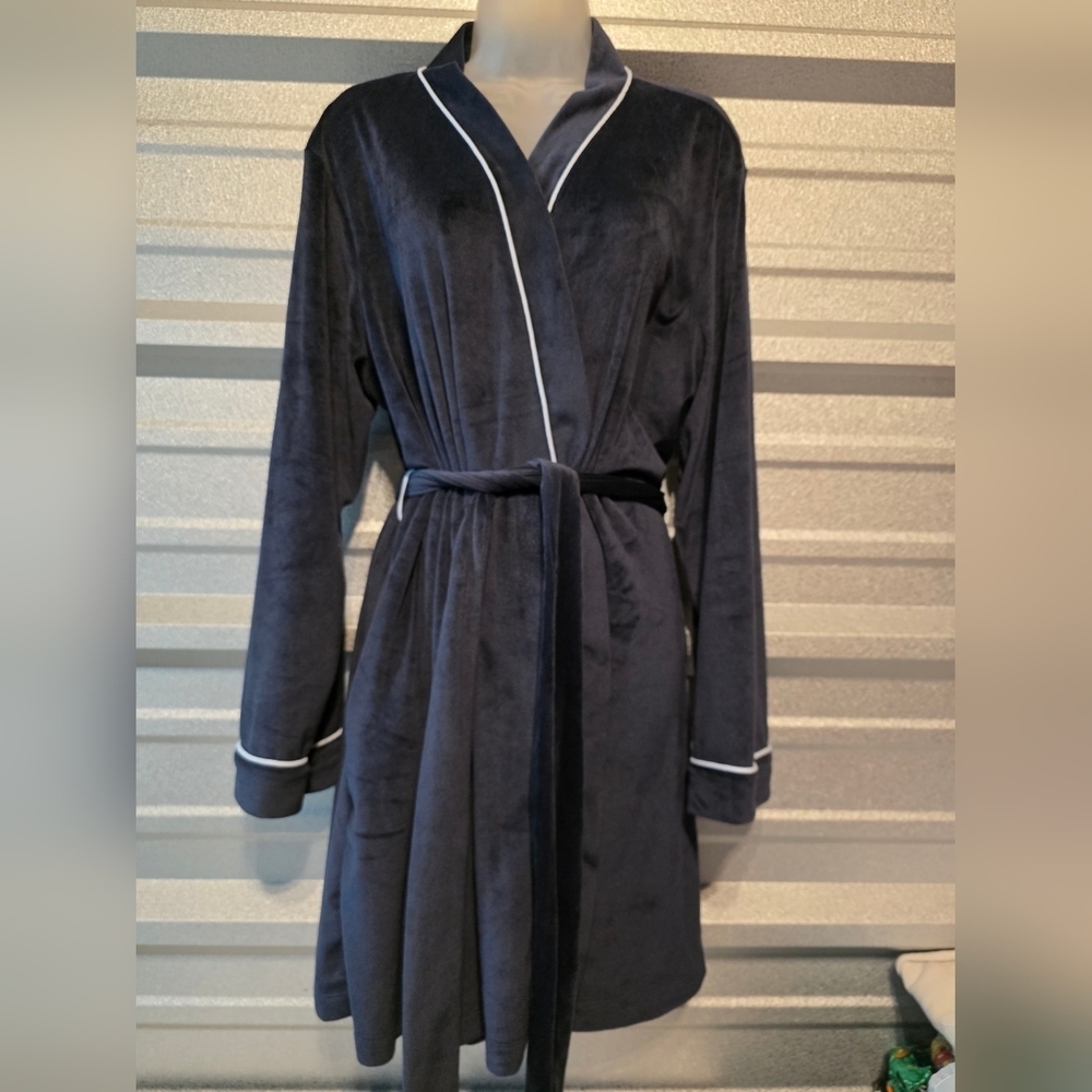 Joyspun Navy Robe with White Trim